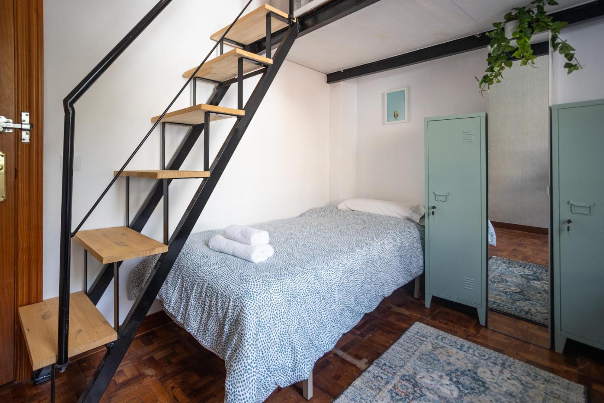 Naim Guest House Malaga Centro Екстер'єр фото