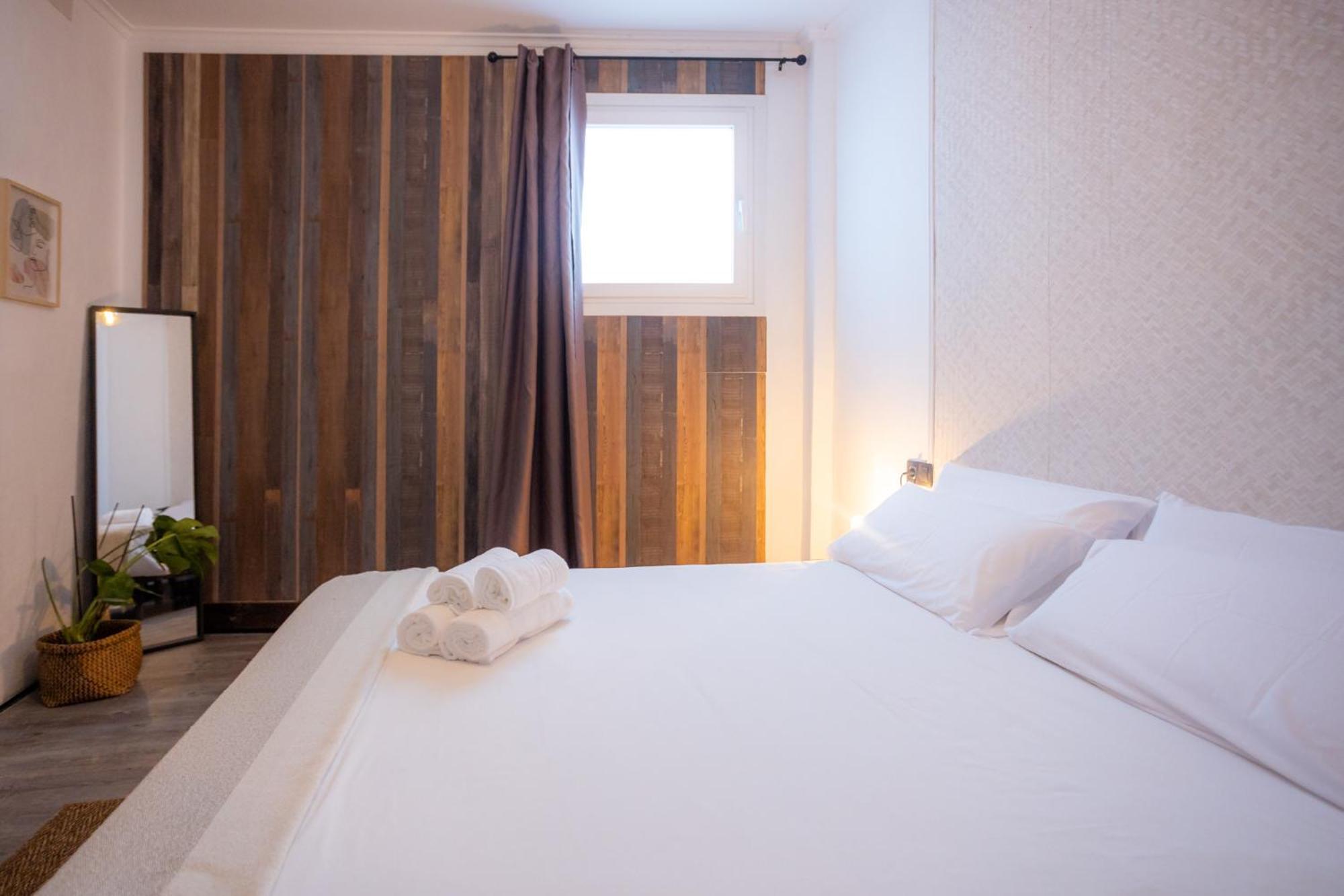 Naim Guest House Malaga Centro Екстер'єр фото